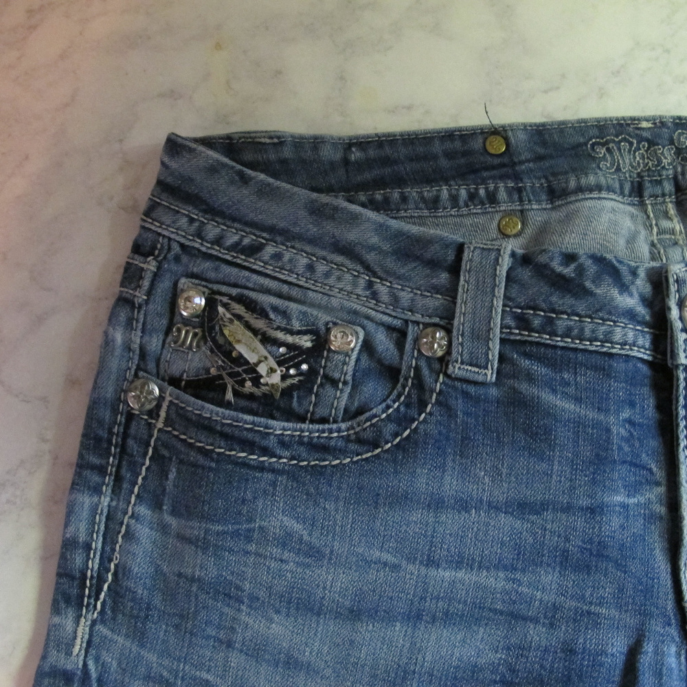 •Miss Me• Jeans - Picture 4 of 8
